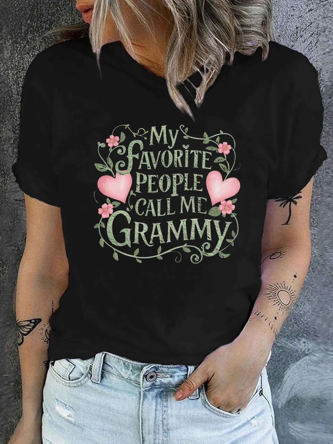 MY FAVORITE PEOPLE CALL ME GRAMMY Print T-shirt, Short Sleeve Crew Neck Casual Top for Summer & Spring, Women's Clothing