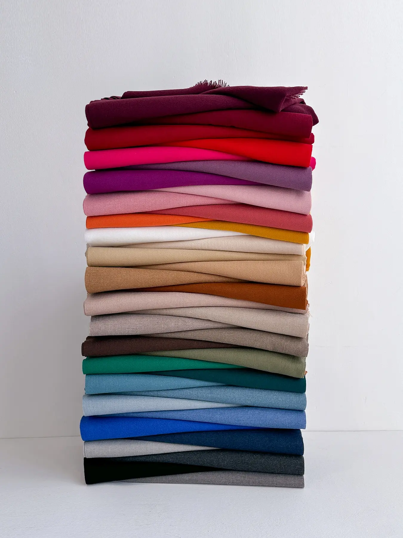 Versatile Double-Sided Solid Color Fringe Scarf for Fall & Winter, Warm Wrap for Outdoor Travel & Dates, Perfect Accessory for Any
