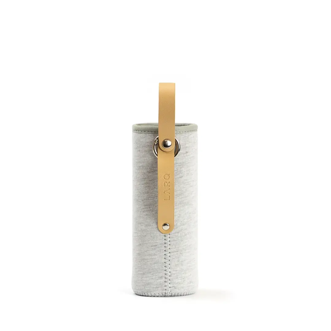 Neoprene Travel Sleeve with Leather Handles Neoprene Travel Sleeve with Leather Handles