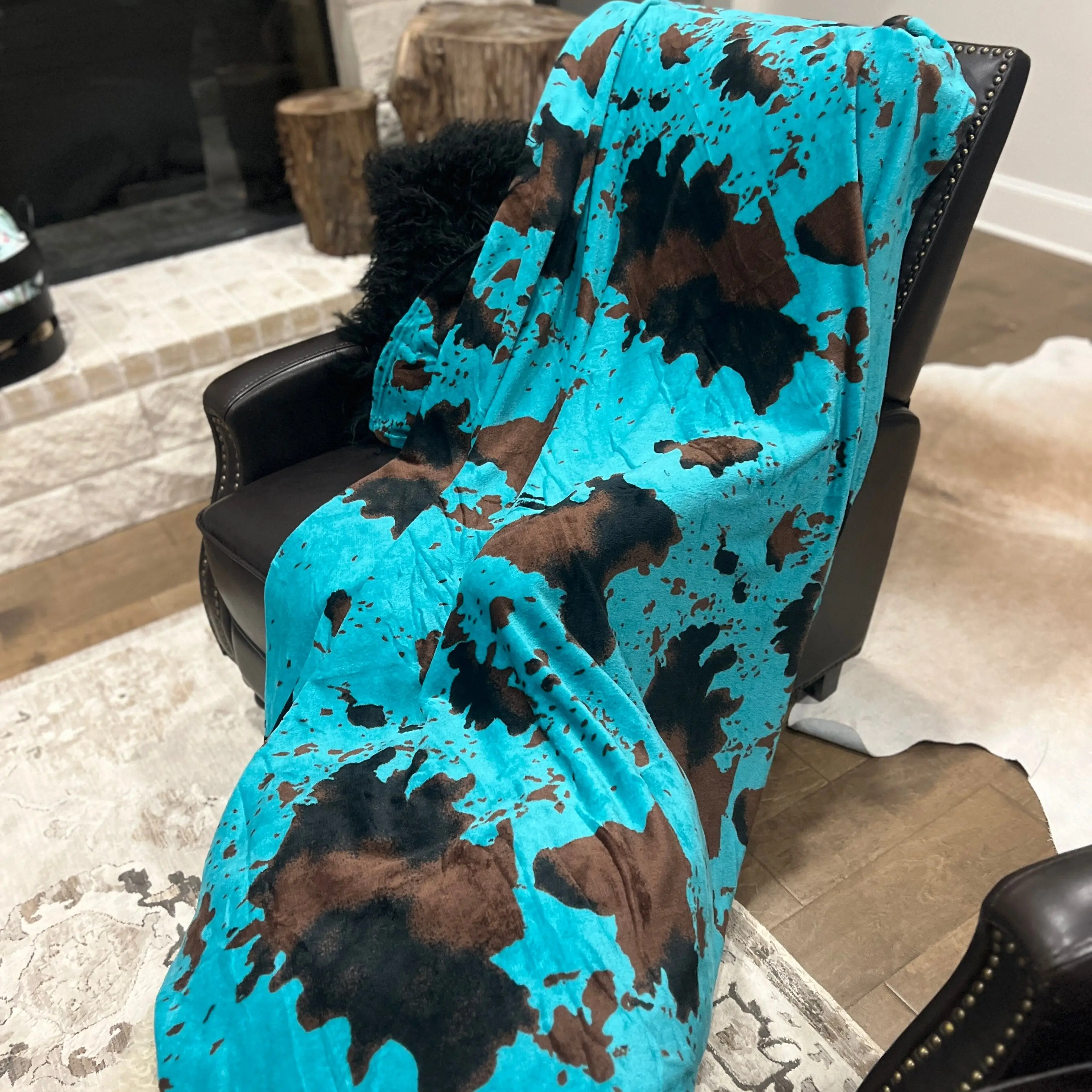 Lightweight Turquoise Cow Throw Blanket 60"x80"