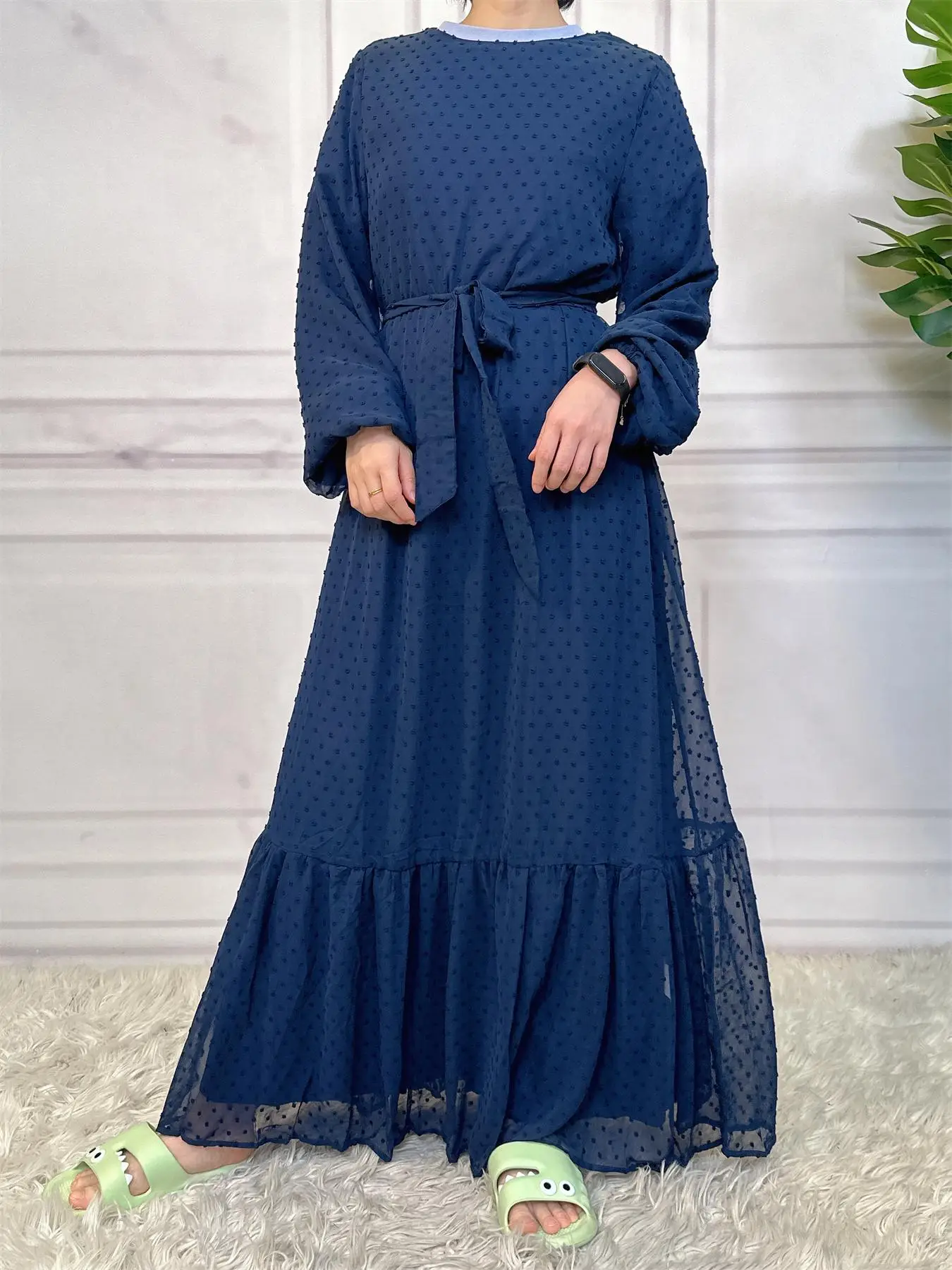 Women's Plain Swiss Dot Belted Ruffle Hem Chiffon Dress, Elegant Round Neck Long Sleeve Dress for Daily Wear, Ladies Islamic Clothing for All Seasons