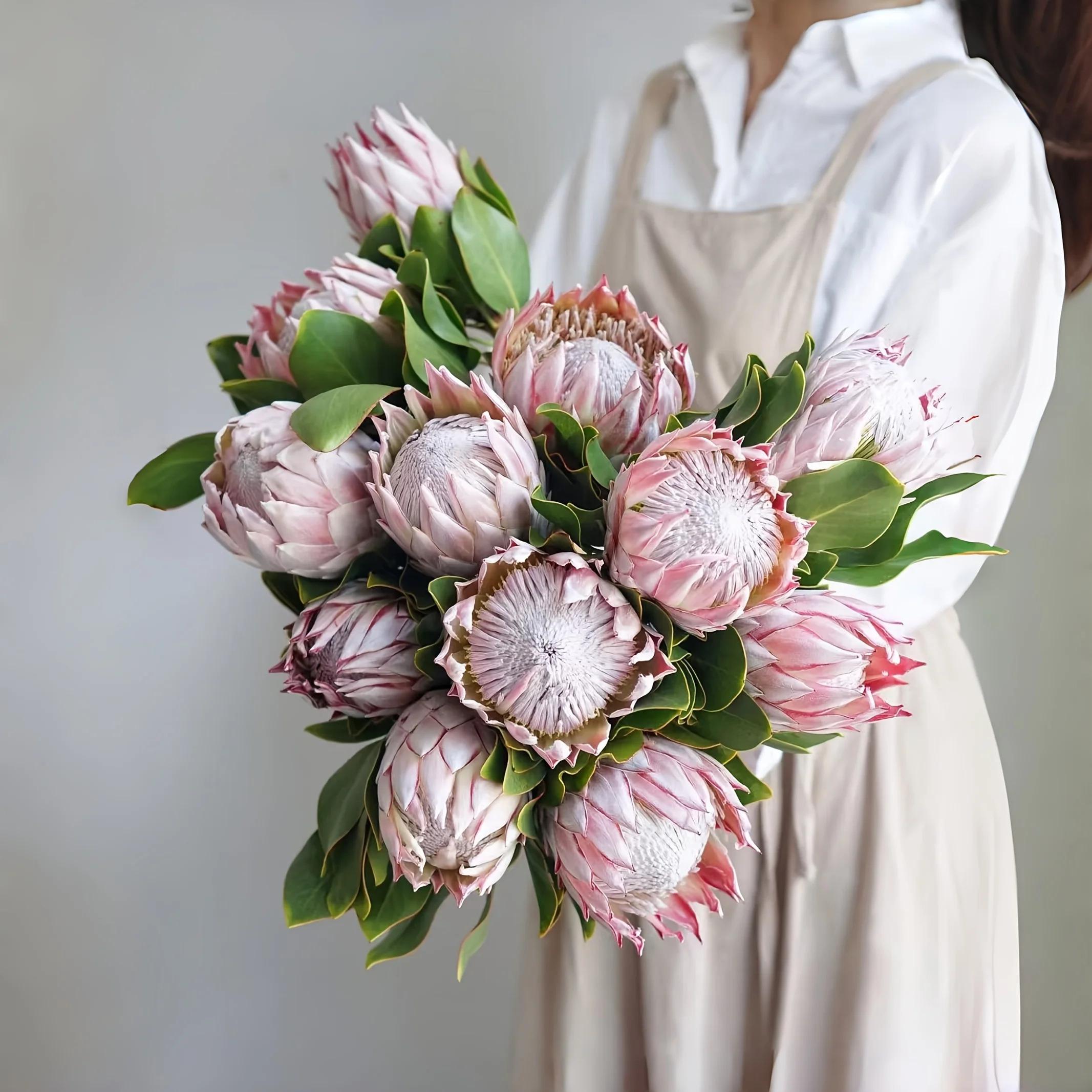 7 Stems/1 Bunch 7.87 Inch Flowers Detachable Large Headed Artificial Protea High-Quality Latex Flowers with Ful