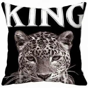 1pc Luxury Animal Style Decorative Throw Pillow, 18×18 Inch, Retro Black Background Soft Comfortable Cushion, Modern Gothic Style, Fade & Wrinkle Resistant, Fashion Accent Pillow, Ideal for Sofa, Recliner, Bedroom and Living Room Home Decor
