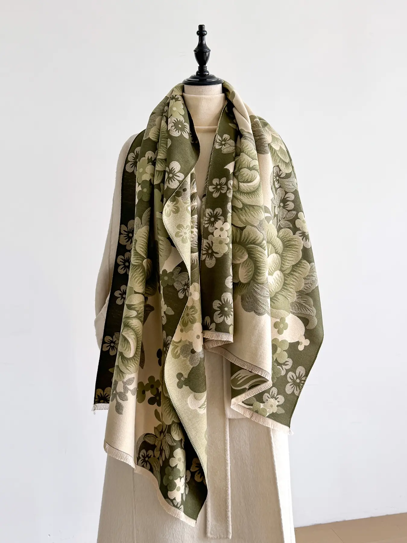 Women's Autumn Winter Elegant Faux Wool Scarf, Floral Print Shawl, Floral Pattern Shawl, Casual Warm Fashion Accessory for Daily Wear, Travel, Work