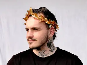 Mens Gold Leaf Crown, Roman Leaf Laurel, Gold Leaf Garland, Greek God, Hair Wreath, Headpiece, Marcus Aurelius, Toga Costume, Groom, Pride