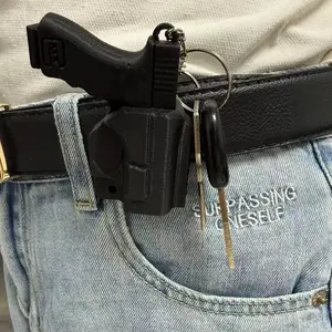 Creative Quick-Release Gun Keychain, Unique Design for Easy Access, Durable Material, Perfect Gift Idea, Ideal for Daily Use