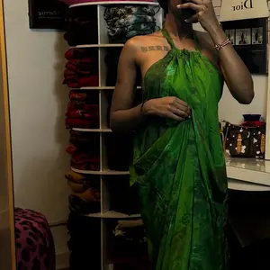 Green Kenyan Backless Dera - Authentic Kenyan Style with No Back