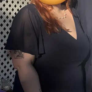 Ever-Pretty  Valentine dress Spring Dress Elegant Minimalist V Neck Chiffon Bridesmaid Dress with Lotus Leaf Hemline & Flattering Fit for Women's Wear,Formal dress , 01749