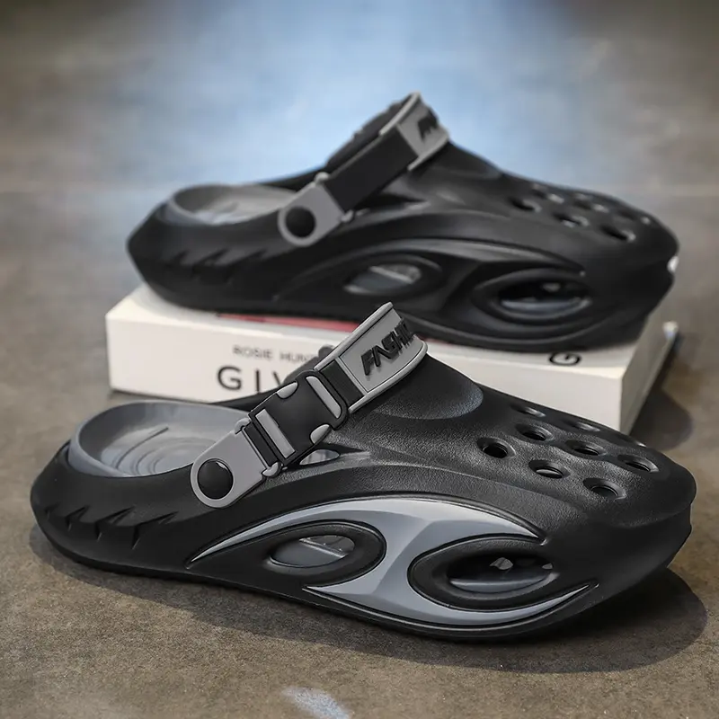Men's slippers summer wear basketball sports bag head hole shoes non-slip stepping shit feeling beach sandals