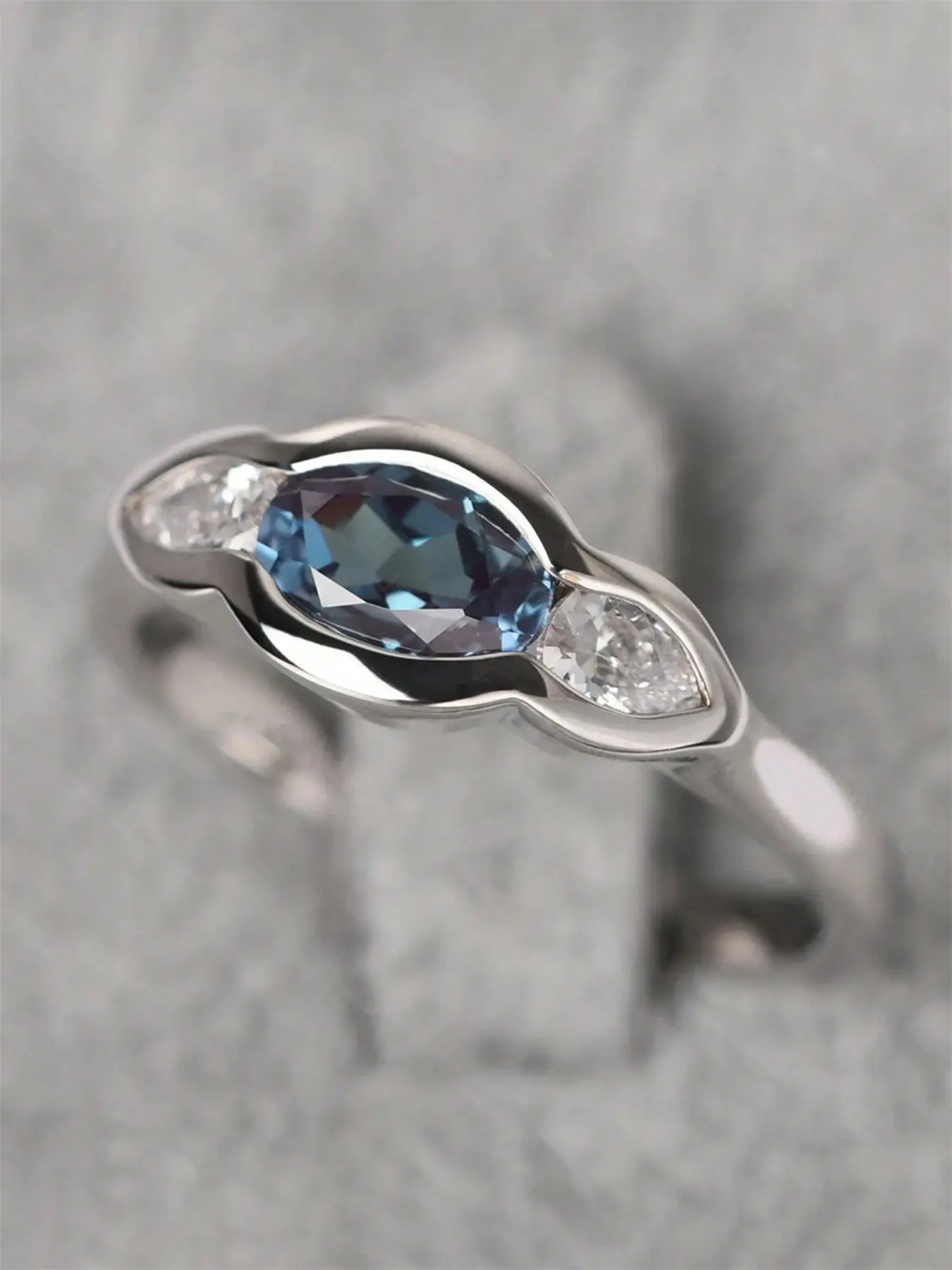 1 PC Classical Cubic Zirconia Ring For Women For Wedding Engagement Party Jewelry Valentine's Day Gift