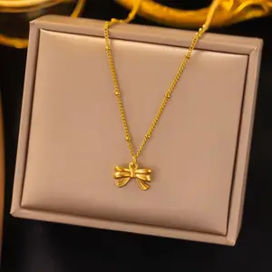 Bow Necklace - Elegant Design with Bow Detail, Adjustable Chain, and Secure Clasp