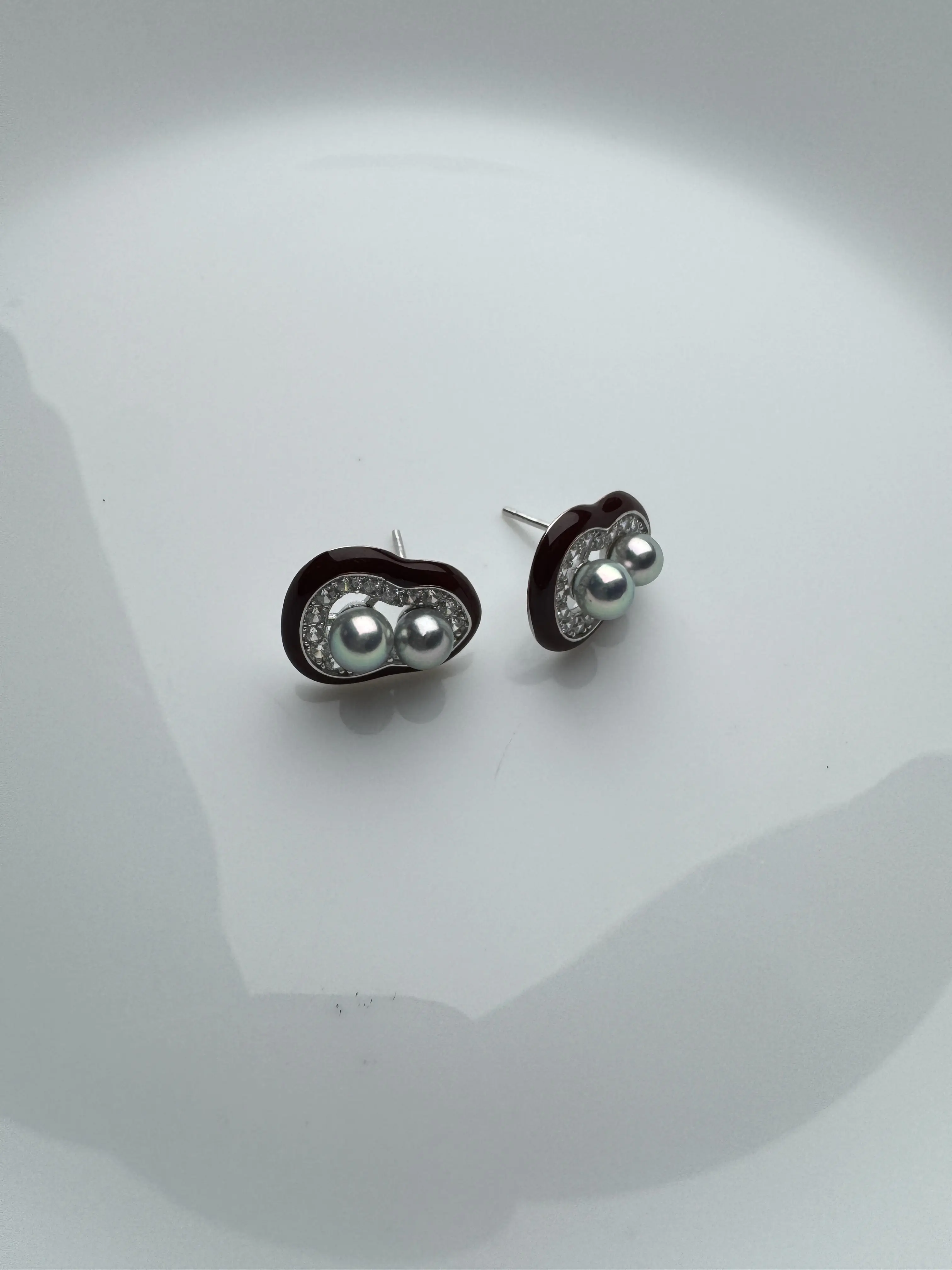 he0006 Enamel Cloud Shape Multi‑Ma Blue Pearl Stud Earrings
