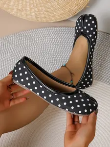 Sweet Toe Separated Polka Dot Shoes, Large Size Beanies, Low Top Soft Sole, 2026 Spring Summer New Arrival, Slip-On Single Shoe for Women, Soft Sole Flats