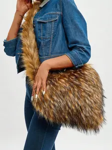 Women's Heart Design Plush Crossbody Bag, Fashionable Large Capacity Shoulder Bag for Daily Used, Casual Trendy Versatile High-quality Daily Commuting Bag