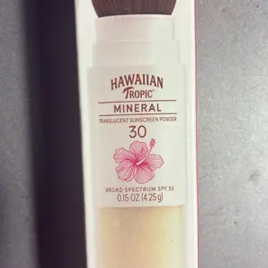 Hawaiian Tropic Mineral Translucent Sunscreen Powder, SPF 30, Flawless Finish for Skincare Protection