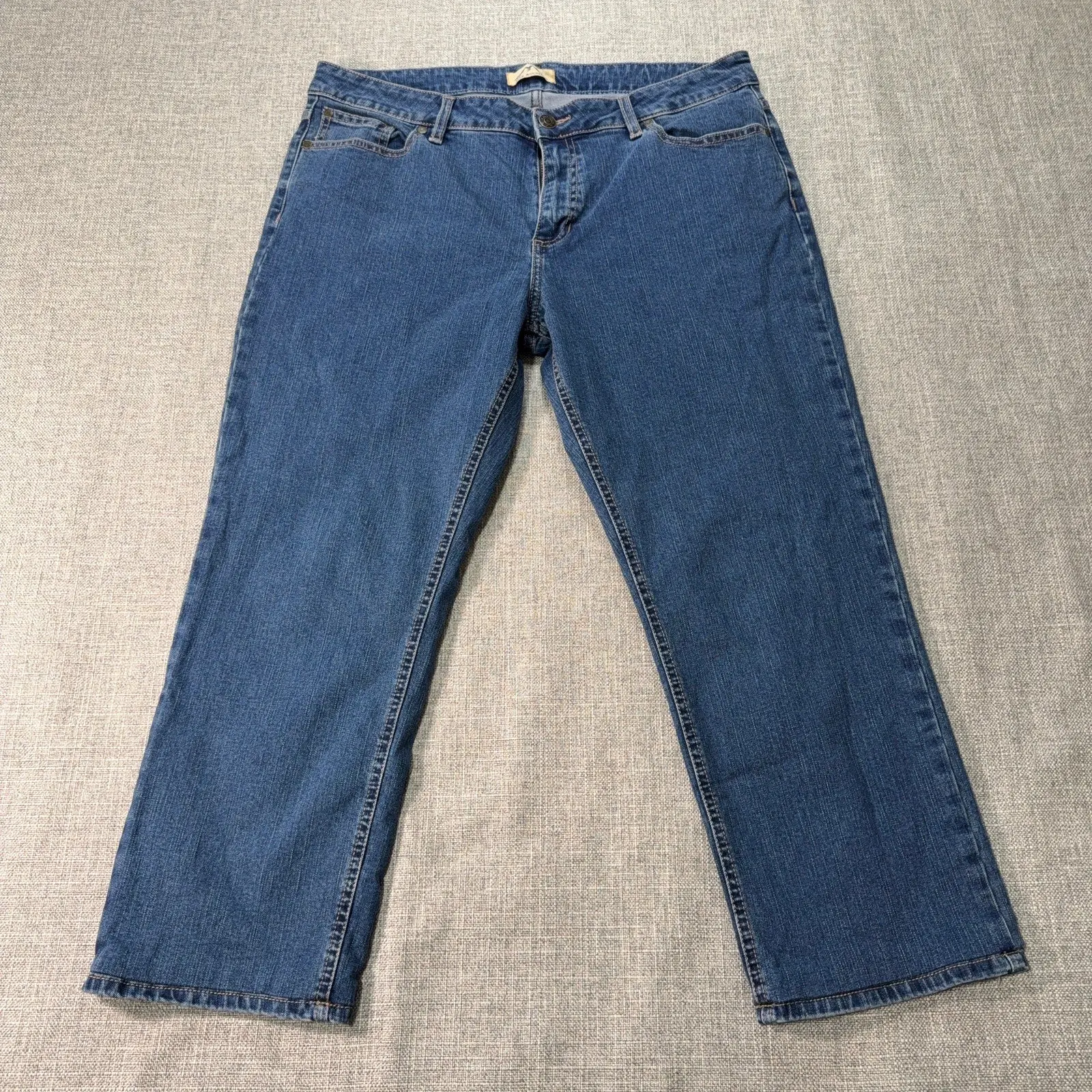 Blue Mountain Women’s Size 16 Cropped Straight Leg Stretch Jeans