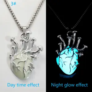 Zinc Alloy Luminous Human Heart Pendant Halloween Party Dress Up with Luminous Hip Hop Necklace