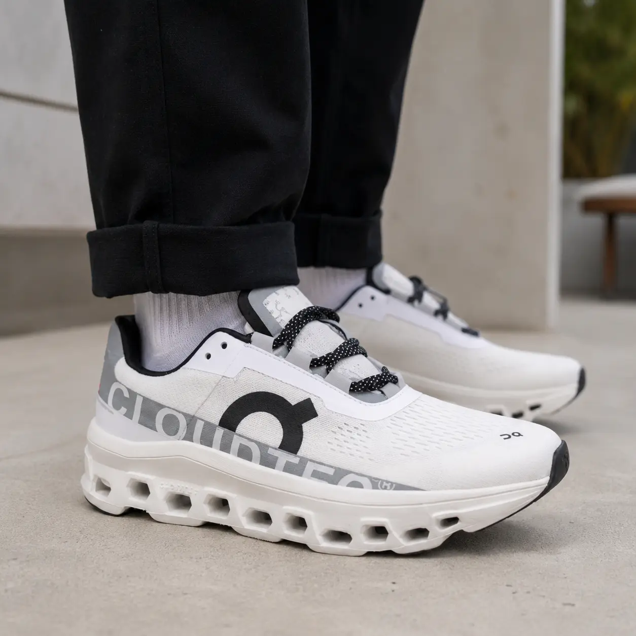 Cloud Running Shoes Lightweight Breathable Cushioned Sneakers for Walking Training Gym Casual Sports