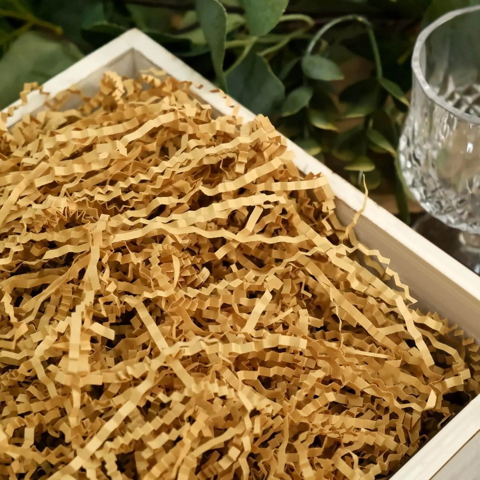 Natural Brown Crinkle Cut Paper Shred Basket Filler - 8oz, 3mm, Creative Gift Packaging, Wedding Gift Wrapping Supplies, Paper Confetti, Box Filler, Christmas Decorative Packing