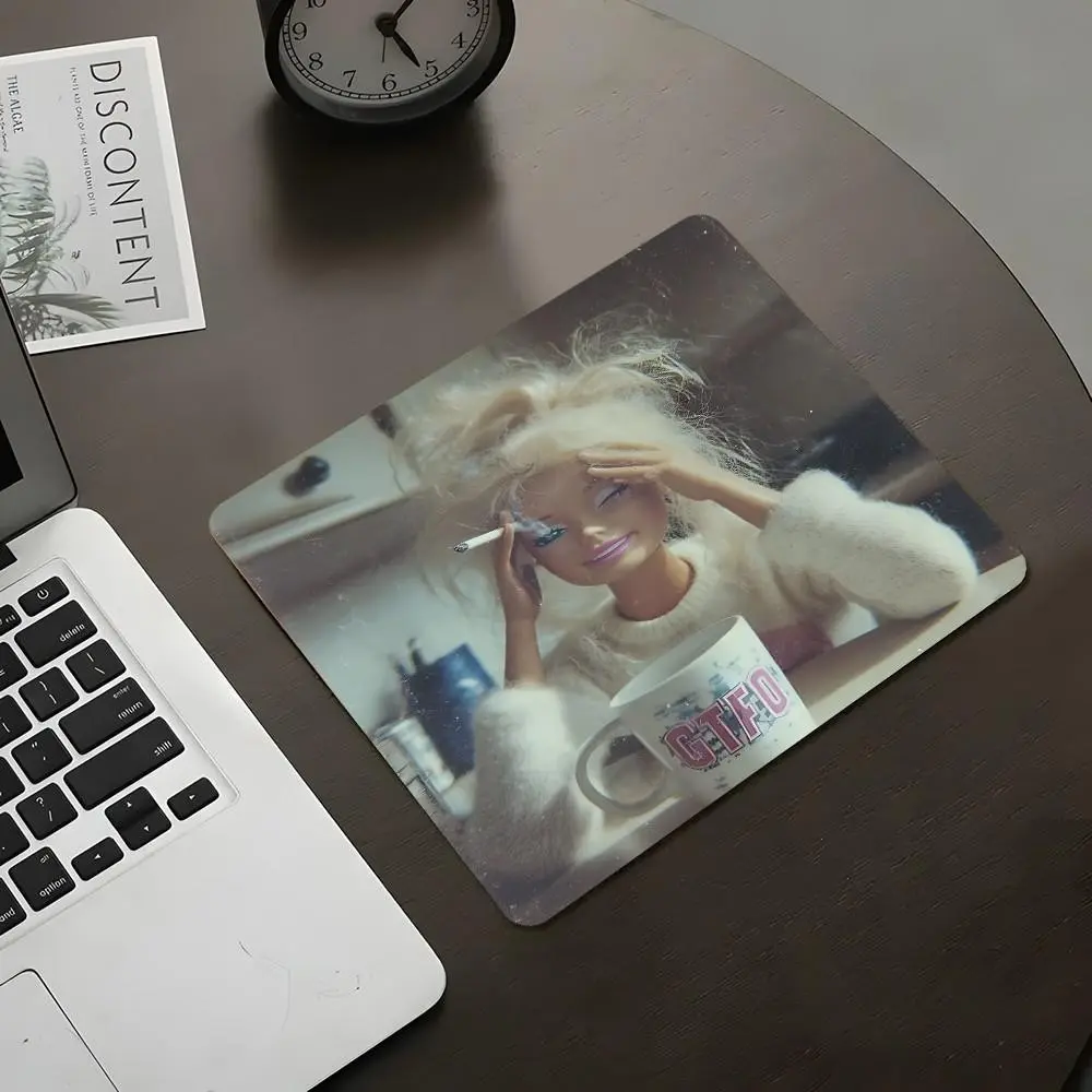 Exhausted from Work and Life Square Computer Mouse Pad, Desk Accessories, Stress-Relief Desktop Decoration Protection Pad, Rubber Non-Slip Lock Edge Work Pad, Small Suitable For Laptop Desktop Games Work, Stress-Relief Gift For Family And Friends Mousepad