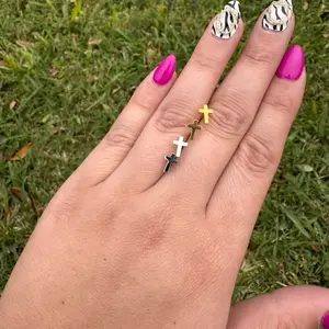 18K Gold Pvd Stainless Steel Cross Stud Earrings