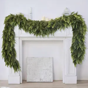70.86 Inches Realistic Simulated Christmas Vines, Fox Vines, Norwegian Spruce Wreaths - Ideal Choices for Christmas, Dining Rooms, Fireplaces, and Outdoor Decorations. Farmhouse Style Christmas Decorations, Plastic Wreaths, Artificial Eucalyptus Garland