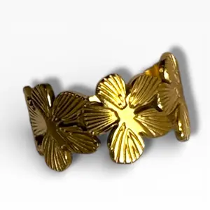 Floral Stainless Steel Ring – Hypoallergenic Waterproof Women’s Jewelry