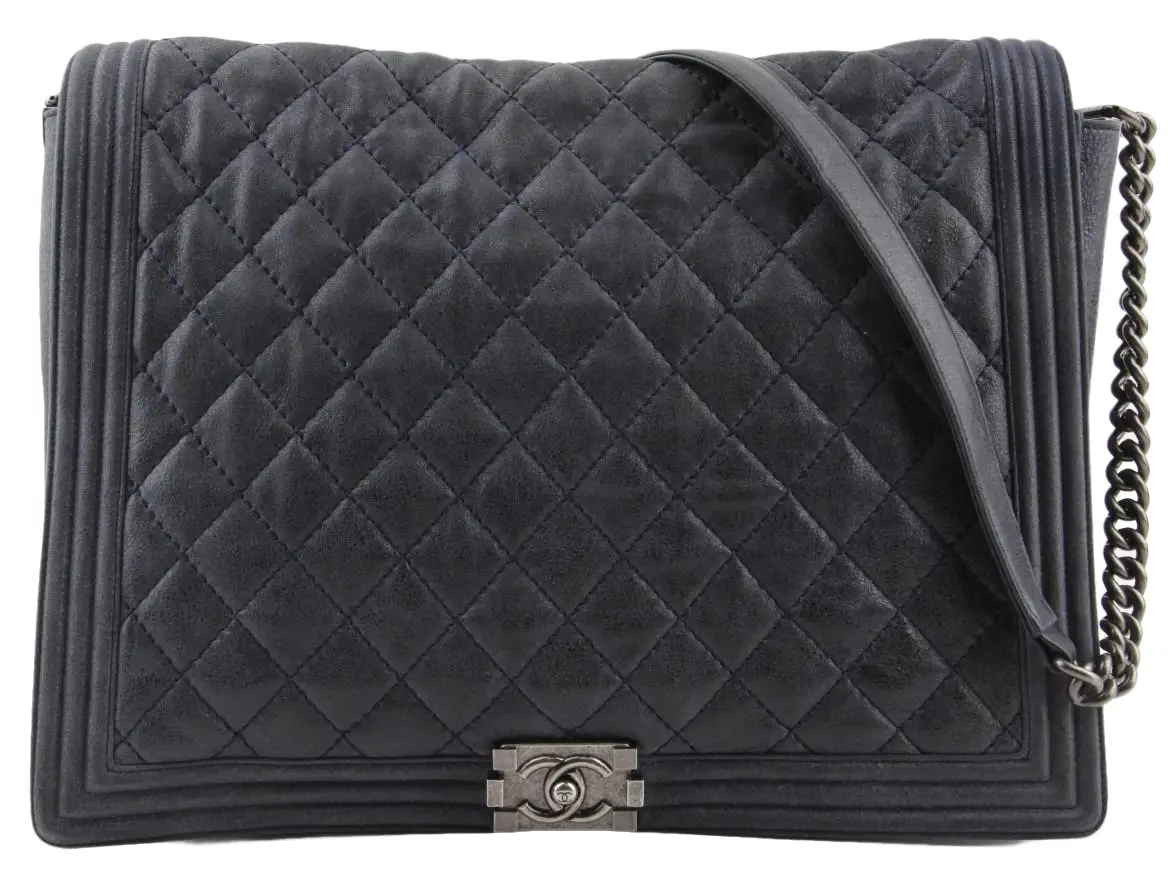 Pre-owned CHANEL Leather Shoulder Bags Large Quilted Soft Boy Flap Bag