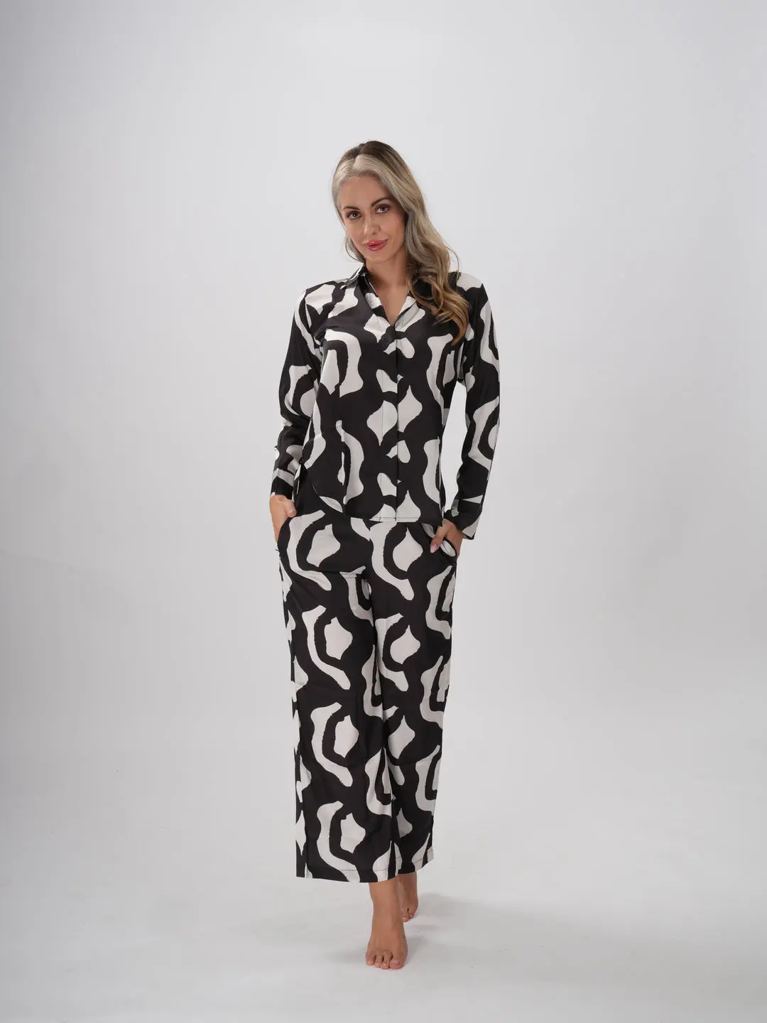 Bold & Ease Co-ord Set - Black & White Abstract Print Fitted Long Sleeve Set