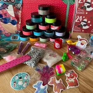 Slime Advent Calendar 15-24 Mini Slimes Girly Themed with Pop It & Extras for Teens Perfect Gift for Hard to Buy For