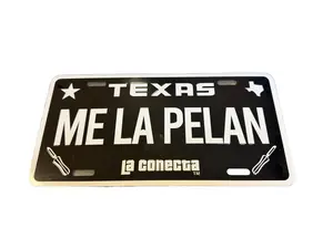 Melapelan novelty license plate