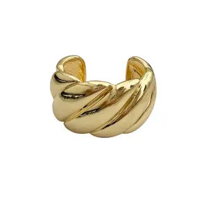 Thick Twisted Cuff