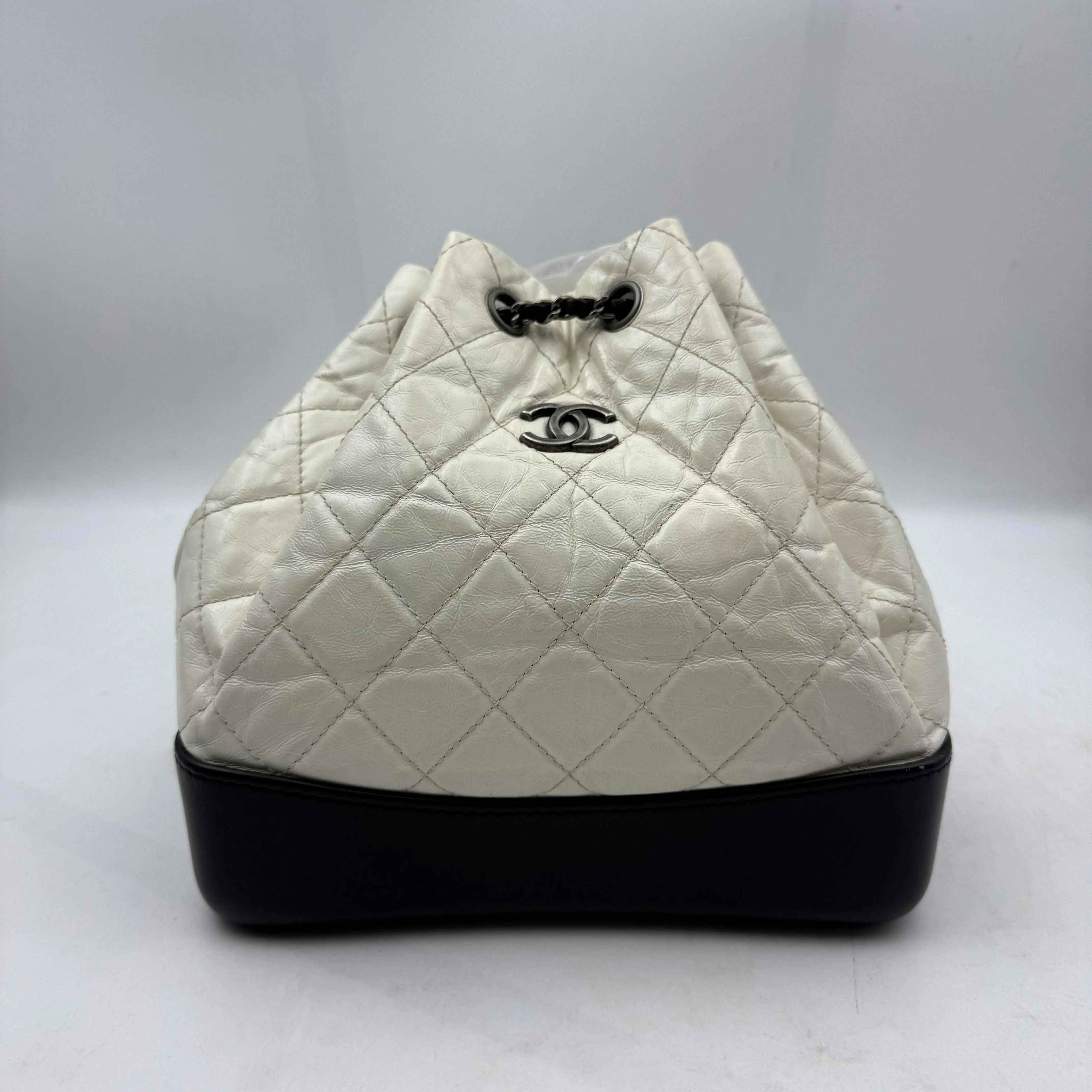 Pre-owned CHANEL Genuine Authentic Mini 22 Bag Bi Color White Calfskin Leather Drawstring Shoulder Bucket Handbag