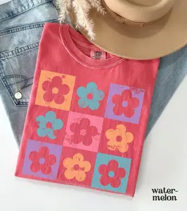 Comfort Colors Vintage Pressed Flowers Shirt, Boho Cottagecore Botanical Floral Tee, Wildflowers Nature Graphic T-Shirt, Gardener Gift, Floral Shirt for Women Spring Outfit