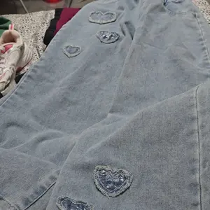 Girls' Jeans Spring and Autumn New Loose Casual Straight Leg Wide Leg Jeans with Heart Love Patch Design