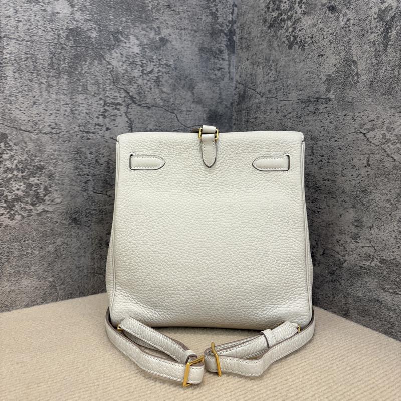 Pre-owned HERMÈS Leather Backpacks Hermes Kelly Ado Taurillon Clemence 10 Craie (1029m0)