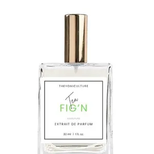 FIGn  Green Tea Fig Extrait De Parfum 30ml/1oz Dewy green stems, sweet basil, and wild jasmine infuse the air alongside Mission figs, bergamot and Asian pears. Rounding out the scent are whole cloves, Indian sandalwood and Chinese white pine.