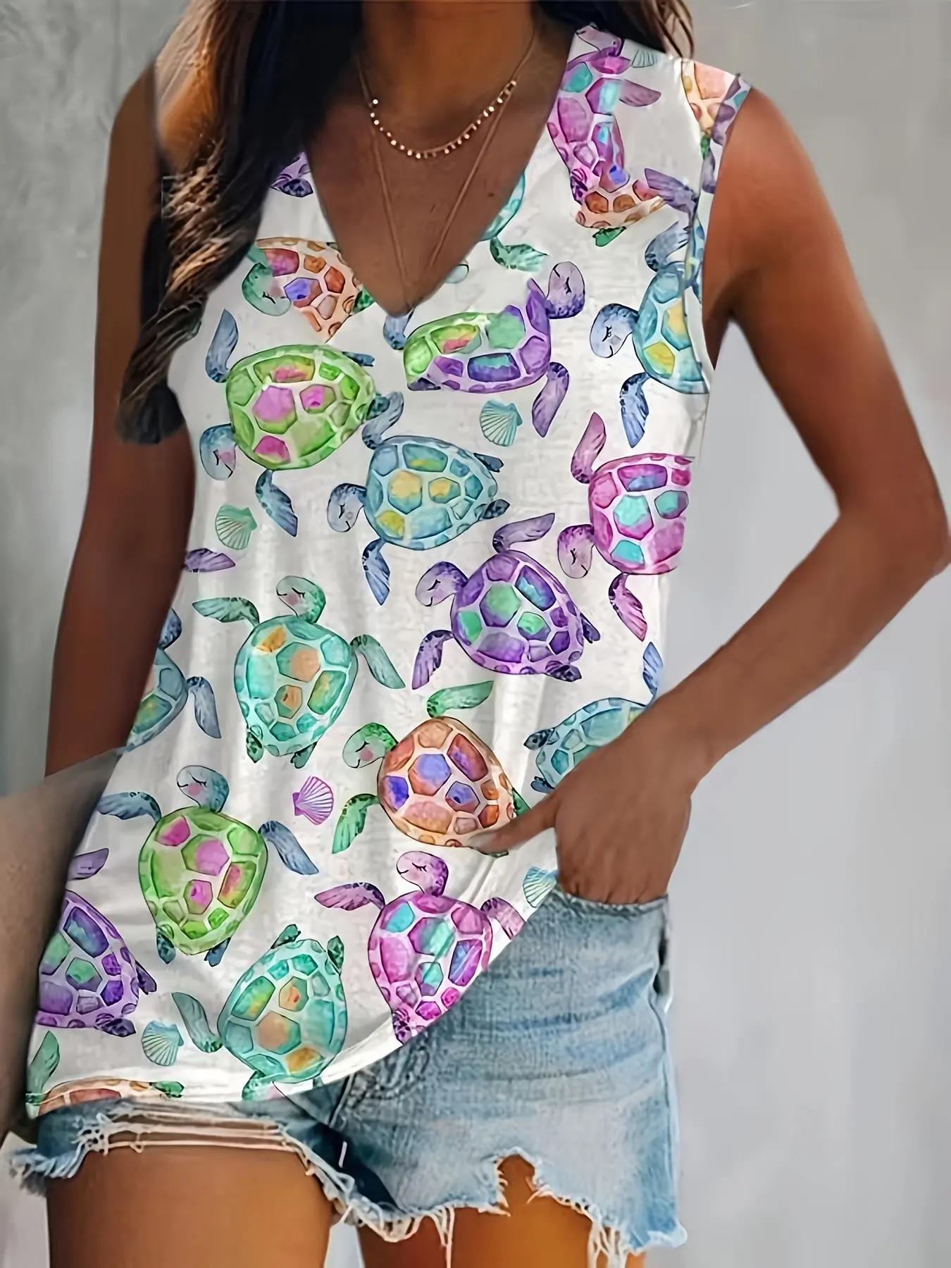Large Size Watercolor Turtle Print V Neck Sleeveless Tank Top, Casual Sleeveless Tops, Loose Fit Casual Chic Summer Wear, Women's Fashion Backless Crop Top, Turtle Pattern, Womenswear