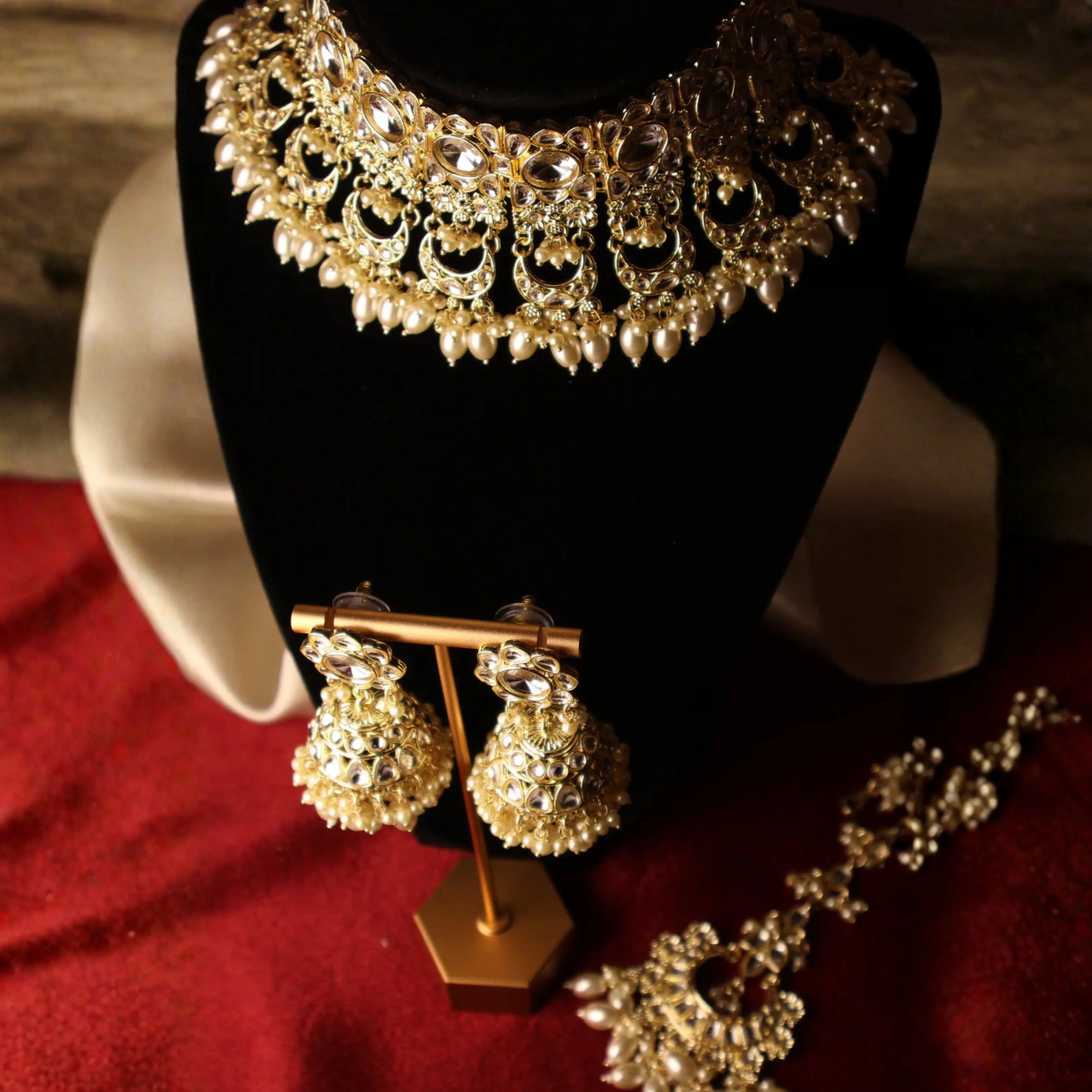 ROSHANARA Gold & Pearl Kundan Bridal Collar Necklace Set with Jhumka Earrings & Tikka | Indian Pakistani South Asian Wedding Jewelry