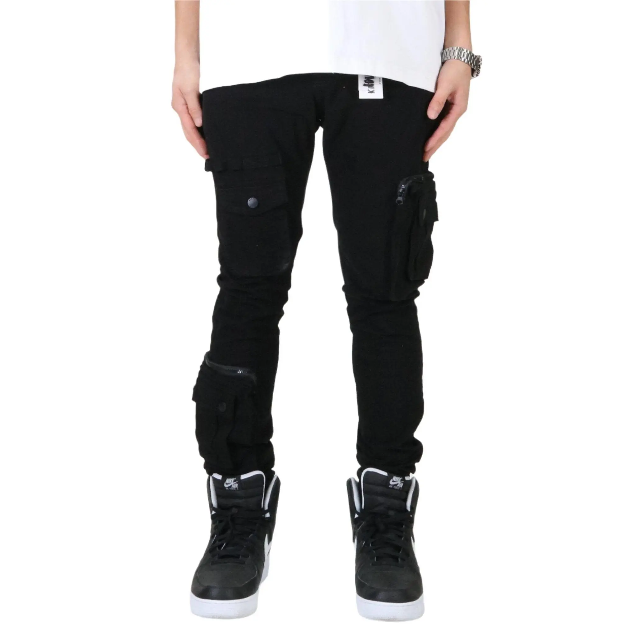 DOLCE Men's premium twill black cargo pants.