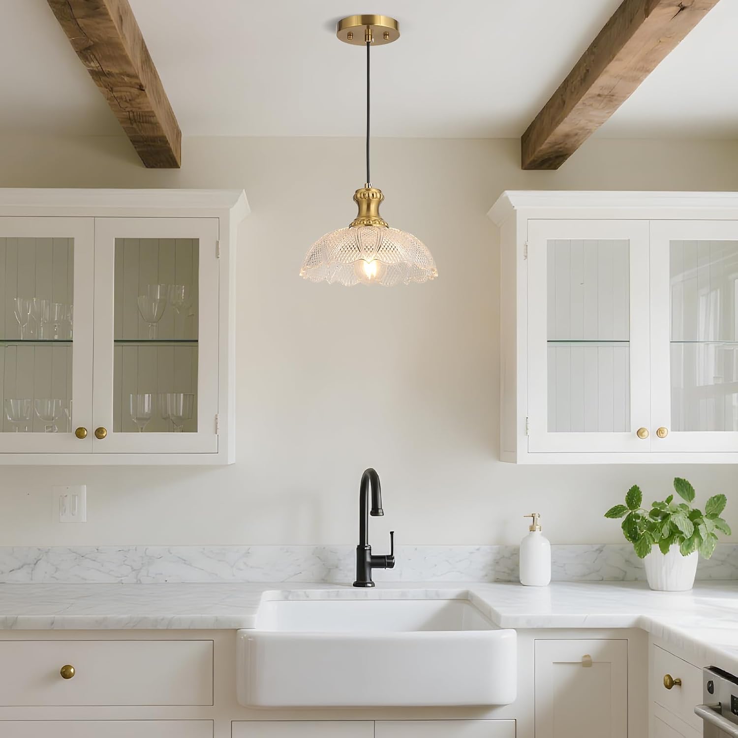 Island Pendant Lights for Kitchen, Clear Glass Pendant Light Fixtures, Modern Farmhouse Hanging Light for Kitchen Island Sink Dining Room Bedroom Cafe Bar, E26 Base (Transparent, 1 Pack)