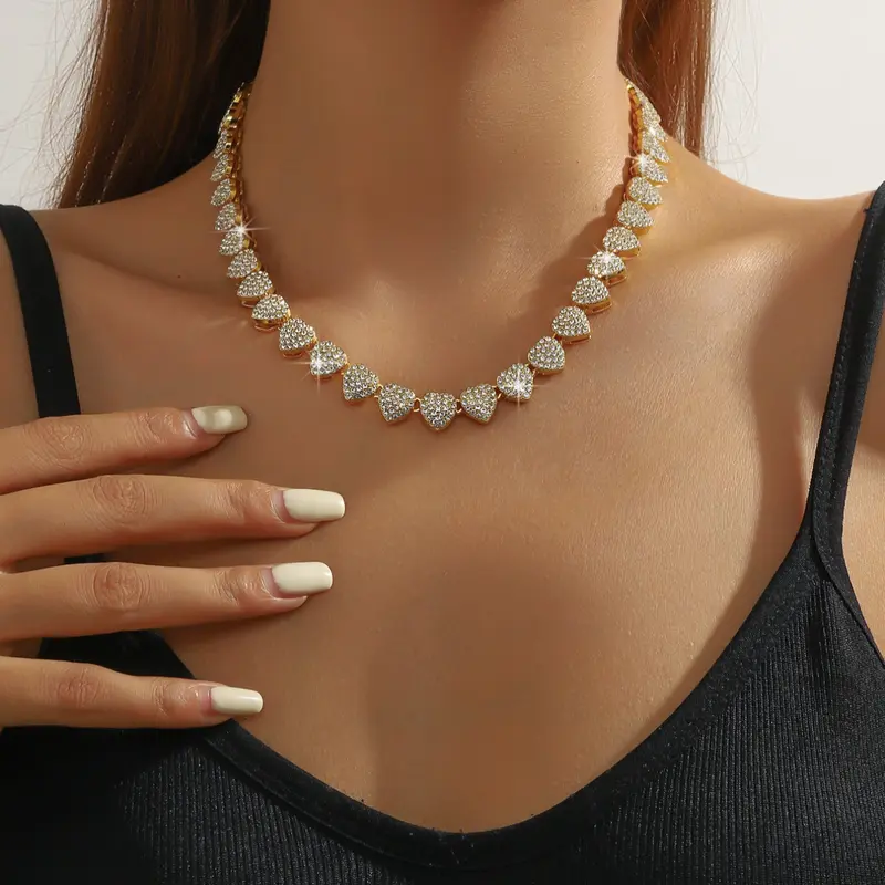 Luxury Hip-Hop Cuban Sparkling Water Diamond Heart Necklace, Party Banquet Clavicle Chain Rhinestone Necklace, Rhinestone Decorated Necklace, Jewelry for Women, Modern Versatile Accessories, Fashionable Accessory