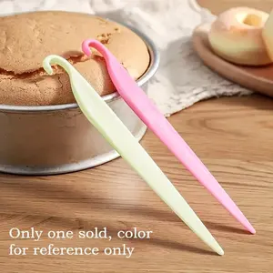 1pc cake cutter and scraper, undamaged cake peeling and cutting tool, baking tool, durable tool, cake demolding knife, cream scraper