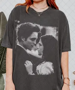Comfort Colors Twilight Vintage T-Shirt, Gift For Book Lover Twilight Saga T-Shirt, Vampires Wolves Romance T-Shirt, Edward Cullen Bella