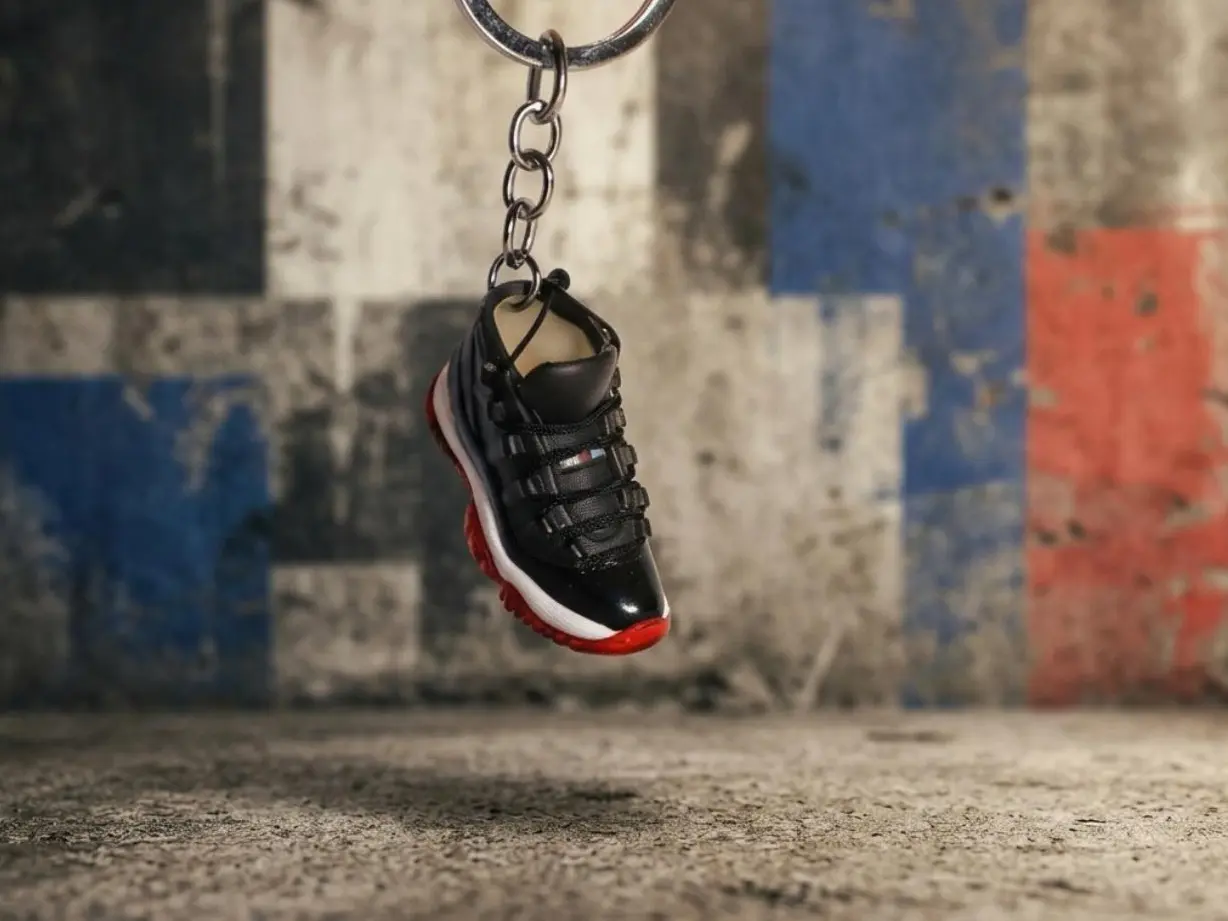 Miniature Sneaker Keychain - Collectible Sports Accessory for Fans and Collectors, Keychains for Enthusiasts