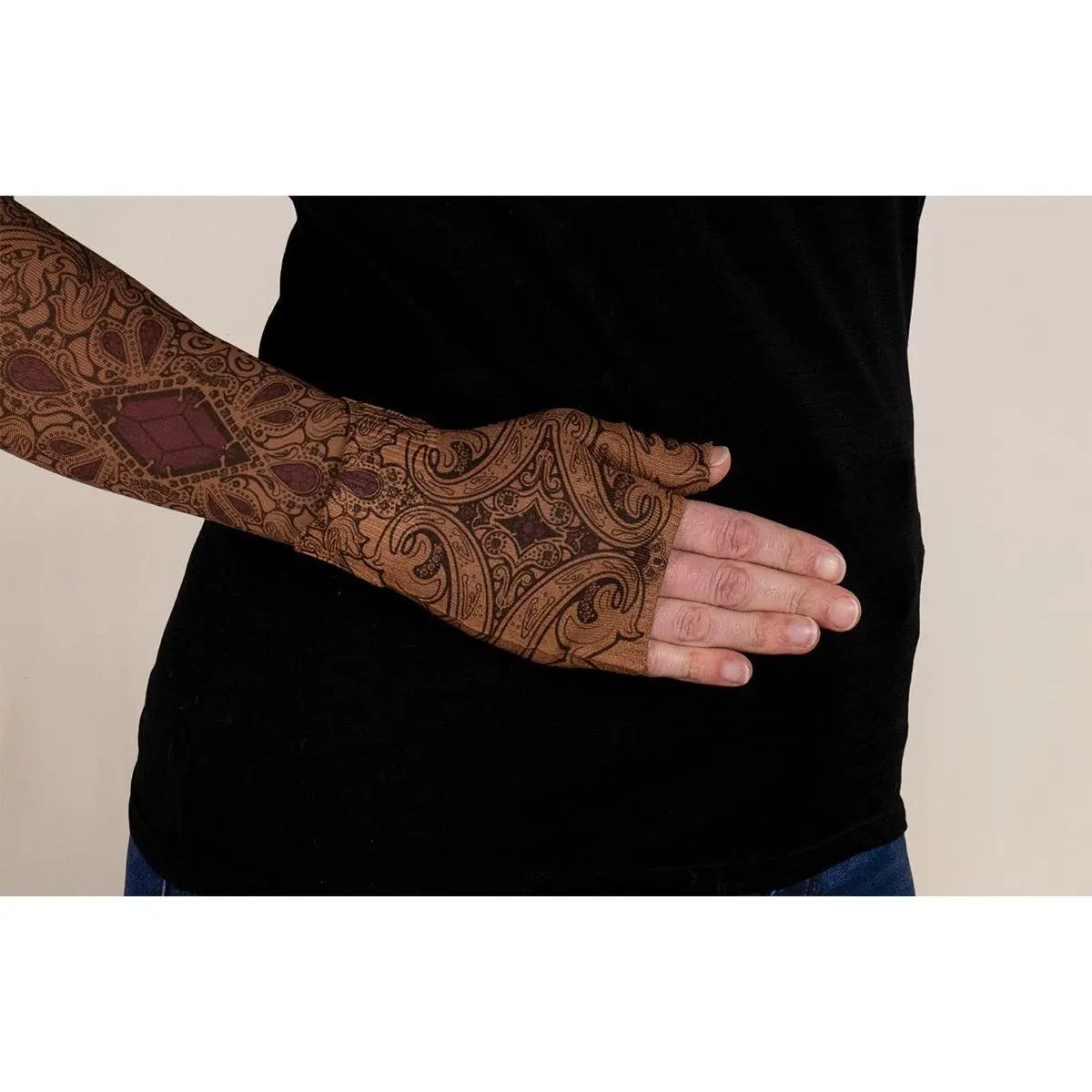 Audrey Mocha Gradient Compression Gauntlet