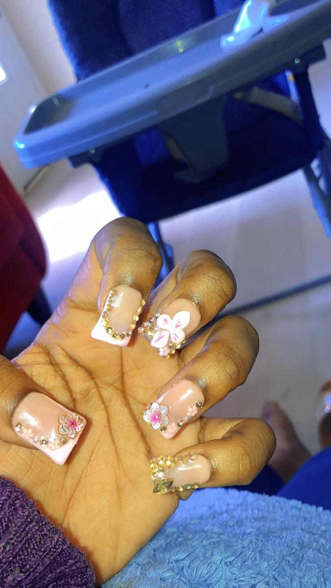 Item: M, Pink Heart Diamond