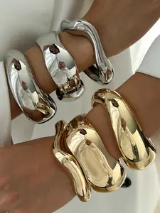 Punk Vintage Irregular Chunky Cuff Bangles for Women Statement Glossy Bracelets Bangles Pulseras Steampunk Men Jewelry, Exquisite Bracelet