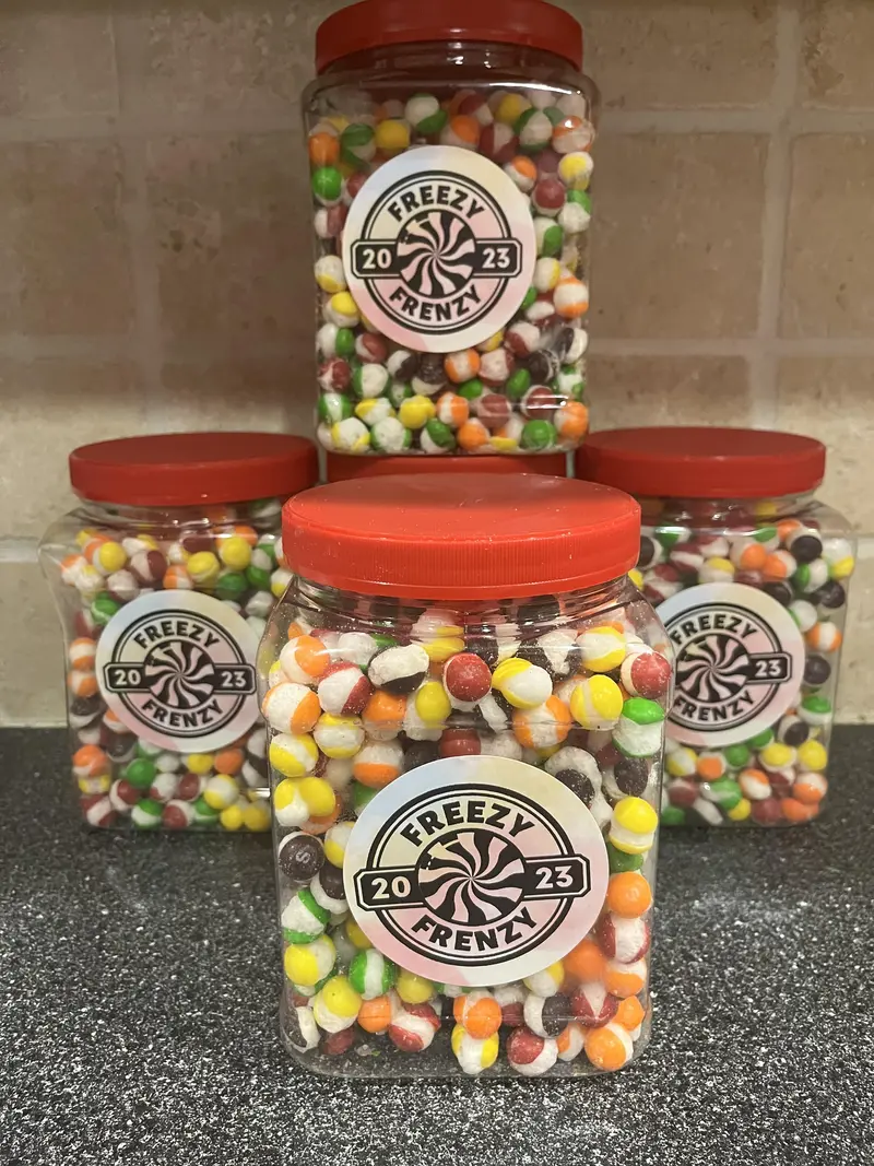 FreezyFrenzy Freeze Dried Skit Crunchies Candy Original Flavor 1.2lb (22oz) Tub Jar Container