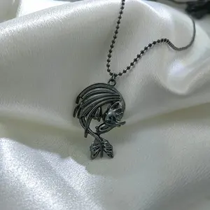 How To Train Your Dragon -Toothless Necklace Night Furry Animal Dragon Jewelry, Guardian Dragon pendant cosplay Gift